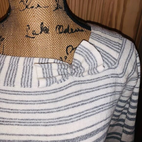 I.E. women stripe sweater size 2x - Picture 3 of 4
